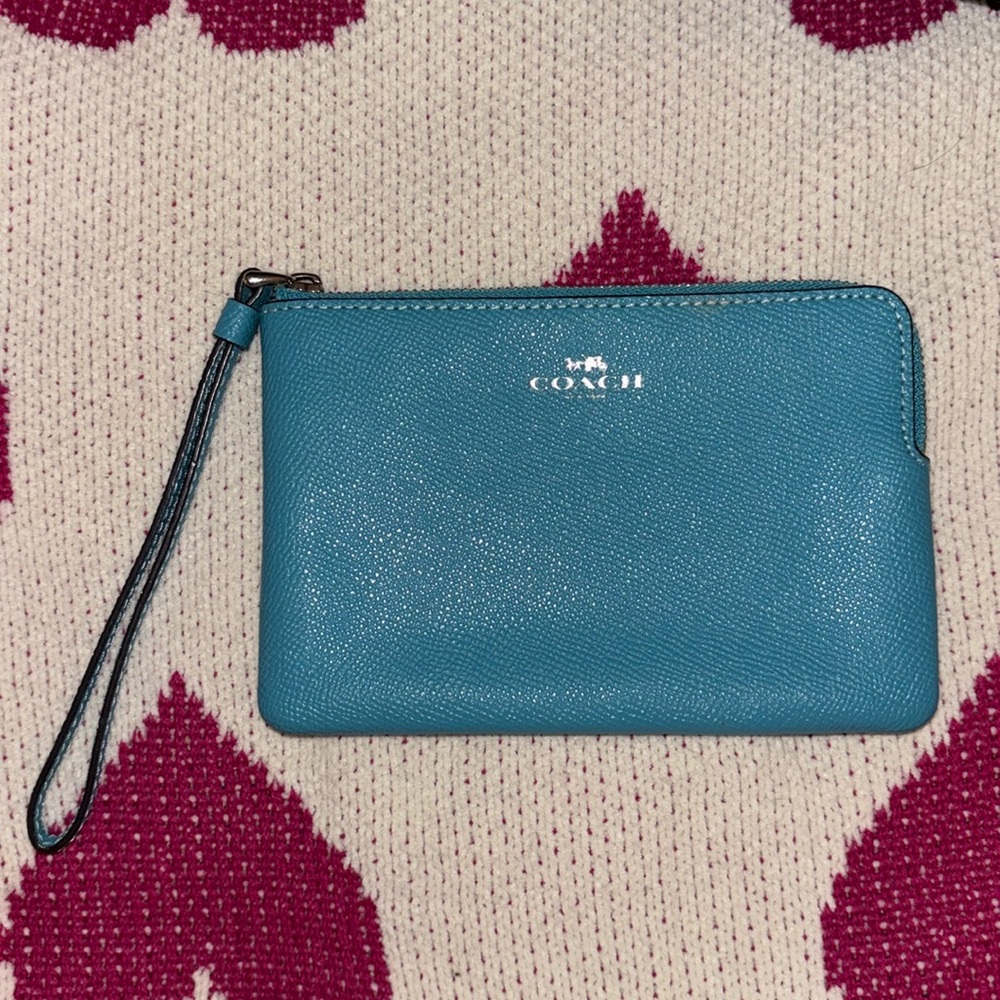 Like new Coach wristlet wallet blue